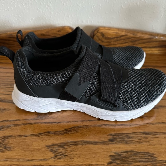 Vionic Black Sneakers with Breathable Mesh and Velcro Strap - Picture 2 of 4